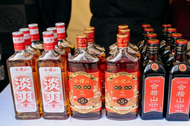 ”在万源坊寻觅美食好物 “品牌美好市集”进闵行不朽情缘网站酒香、茶香、咖啡香跟着“气味路线(图10)